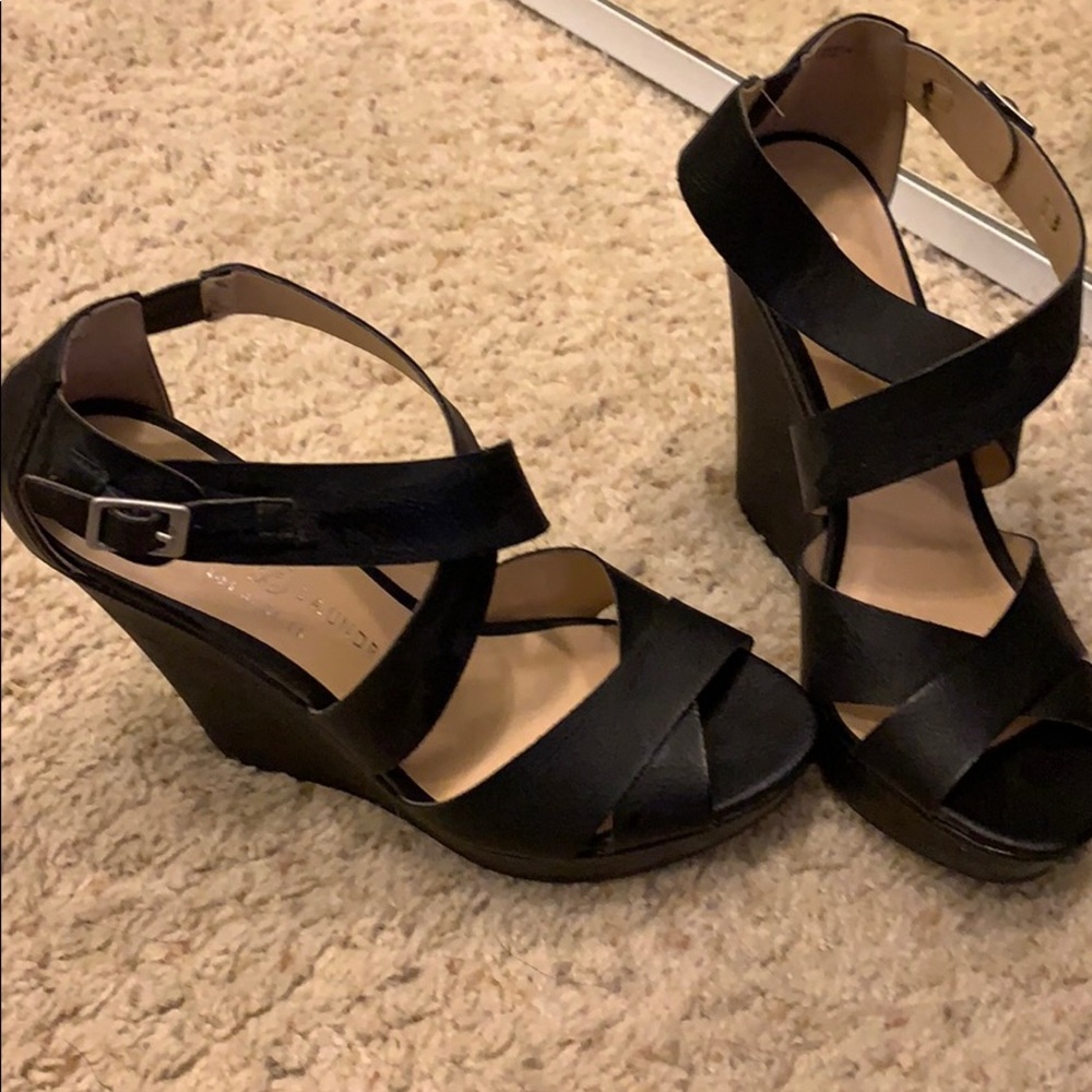 Chinese laundry wedges